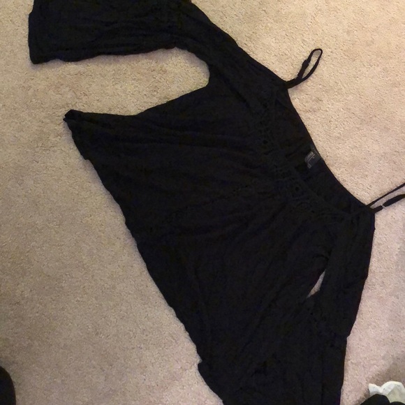 Off shoulder shirt - Picture 1 of 2